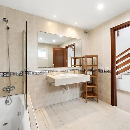 La Casa De La Playa Holiday home *